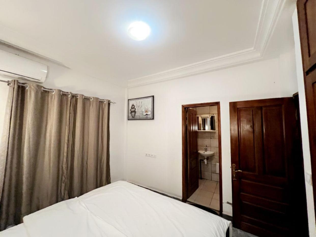 Studio Meuble Haut Standing Jouvence Yaounde Exterior photo