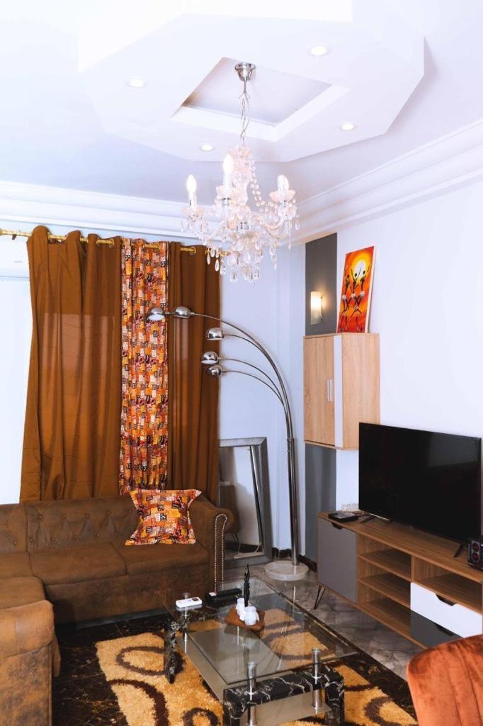 Studio Meuble Haut Standing Jouvence Yaounde Exterior photo
