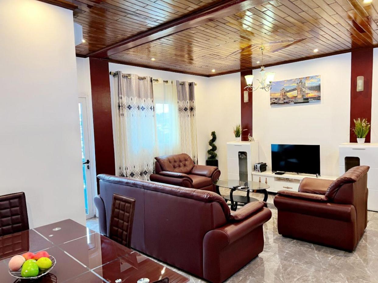 Studio Meuble Haut Standing Jouvence Yaounde Exterior photo